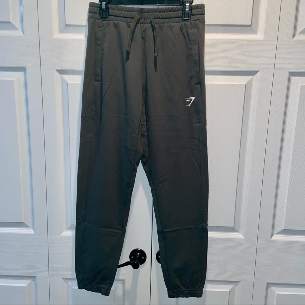NWOT Gymshark Essential Green Joggers - Oversized Fit